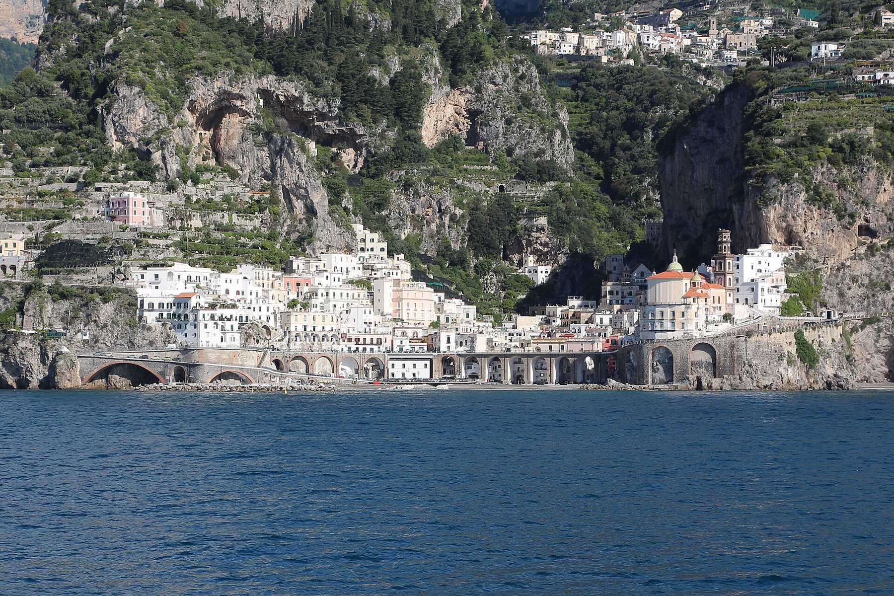 Atrani for romance readers with tiny-town honesty between Amalfi and Scala still named