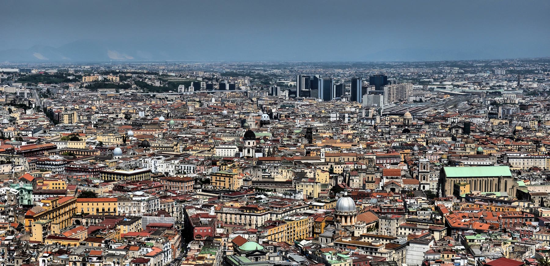 Closed green shutters for Italian midday shutters romance with riposo density climate still named